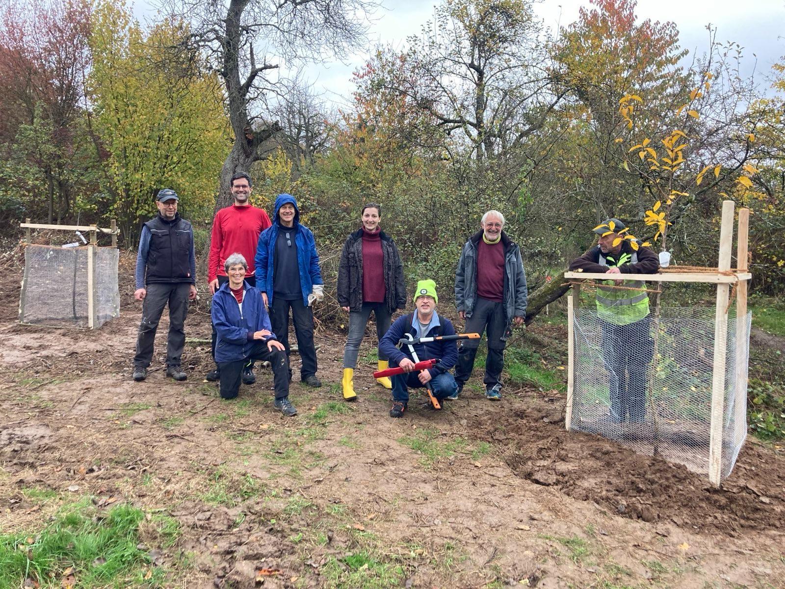 Gruppenfoto der Beteiligten der Baumpflanzaktion der People for Future Gelnhausen/Main-Kinzig am 01.11.2025